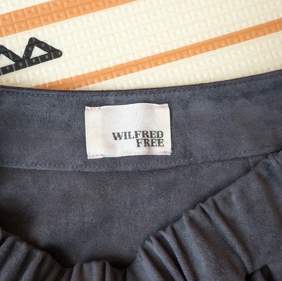 Aritzia Wilfred Free Faux Suede Skirt - xs - Picture 3 of 3
